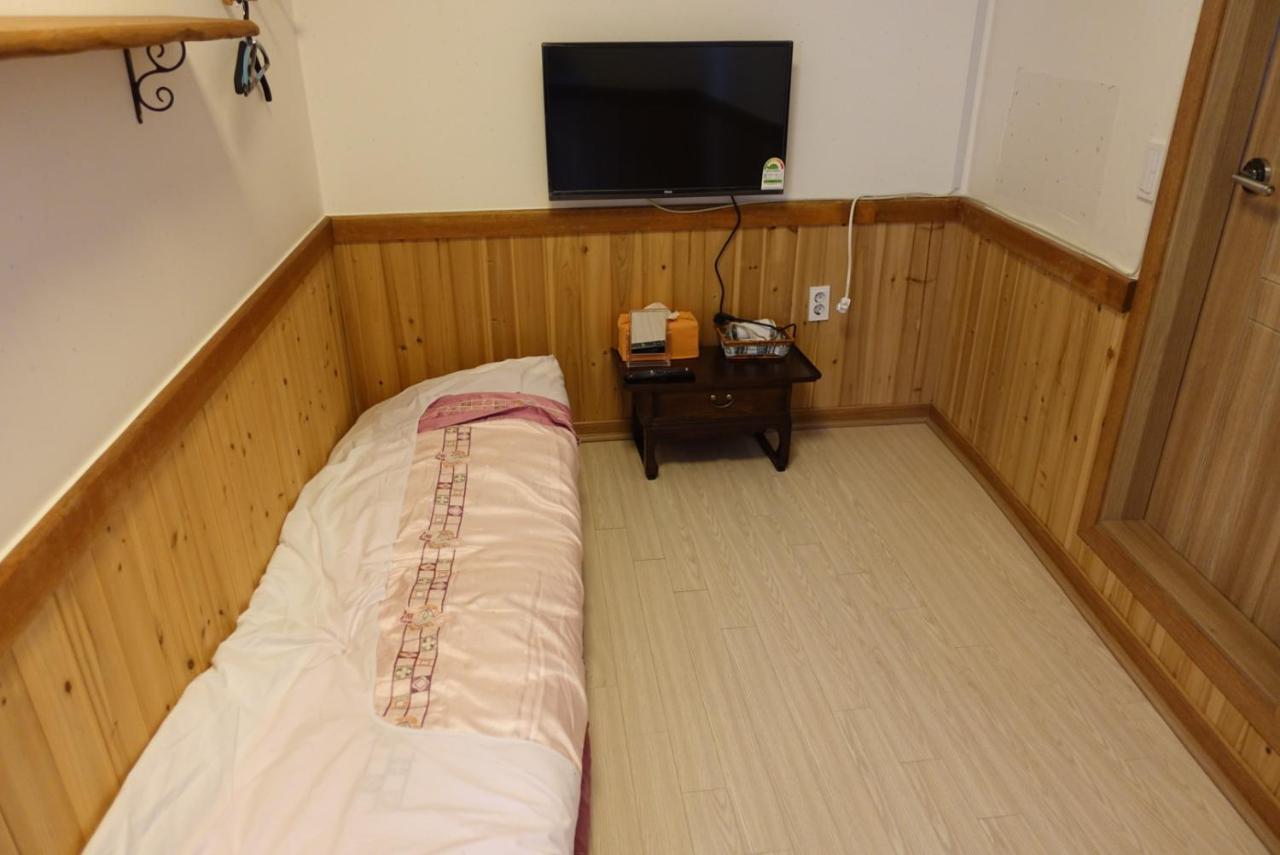 Pongdang Guesthouse Jeonju Exteriör bild